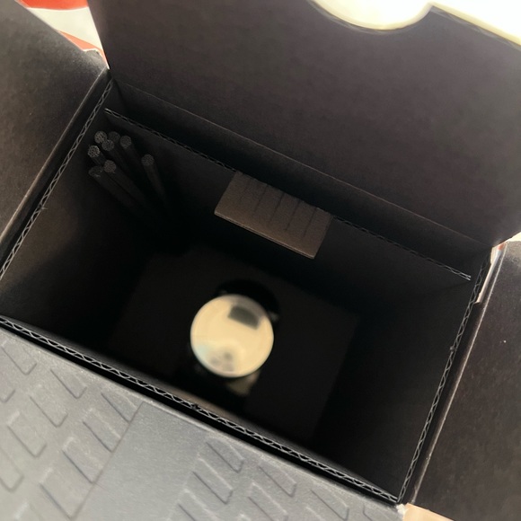 NEST Pumpkin Chai Reed Diffuser - Picture 5 of 5